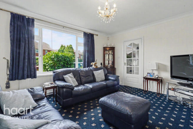 3 bed Semi-Detached for sale Image 11