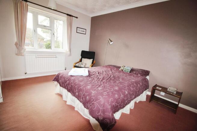 Bedroom 2.JPG