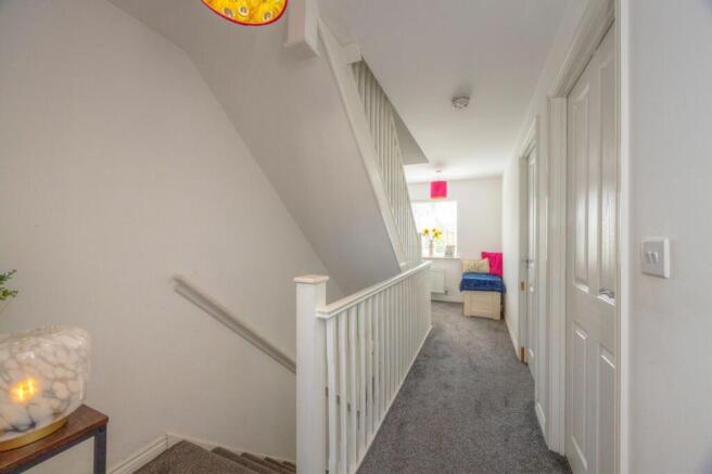 3 bed Town House for sale Image 8