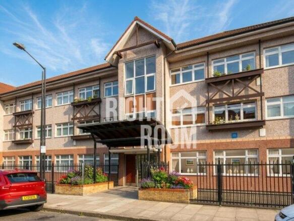 room-2-flat-12-gilbertson-house-e14-8pl-1064319