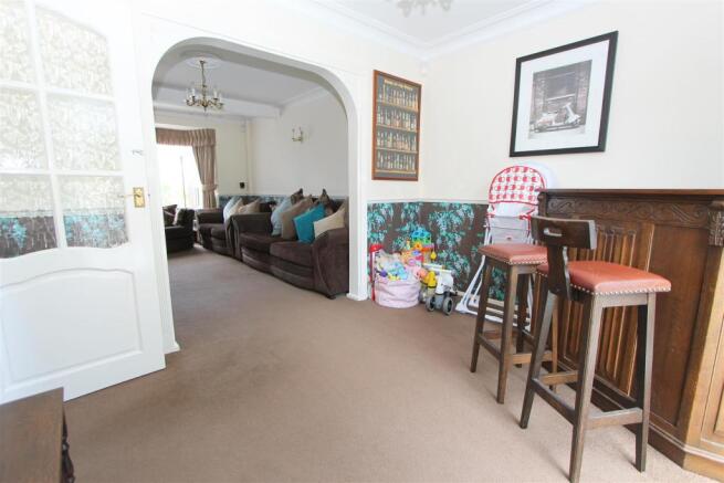 lounge 3.JPG