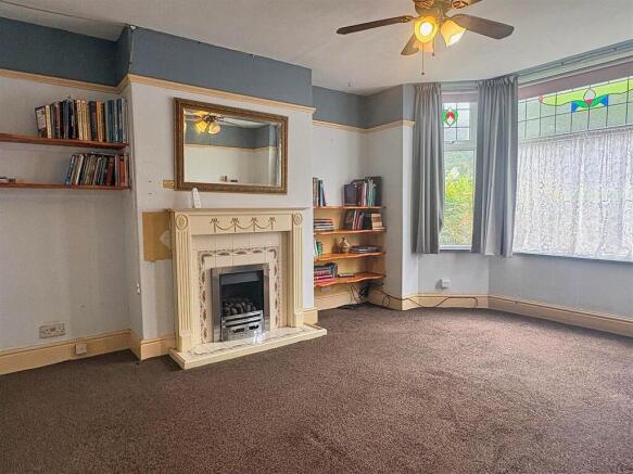 1 bed Flat for sale Image 12