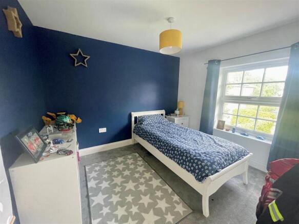 Bedroom 3.jpg