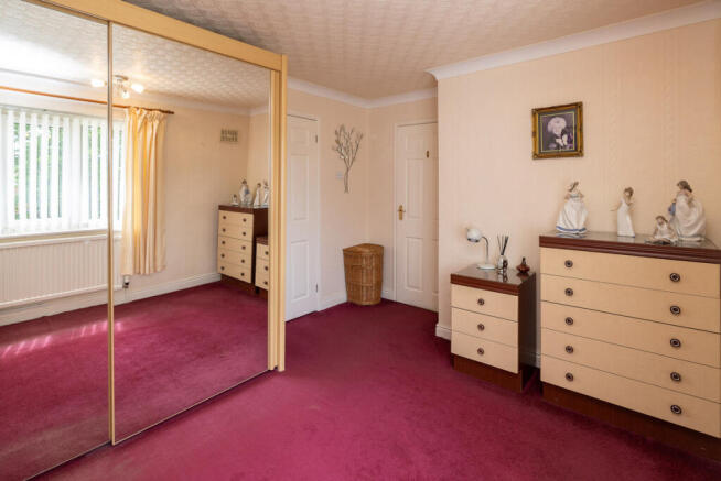 3 bed Semi-Detached for sale Image 4