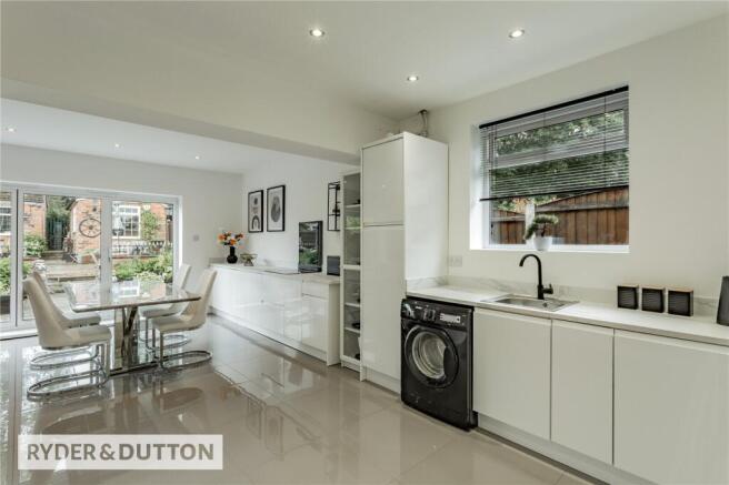 2 bed Bungalow for sale Image 6
