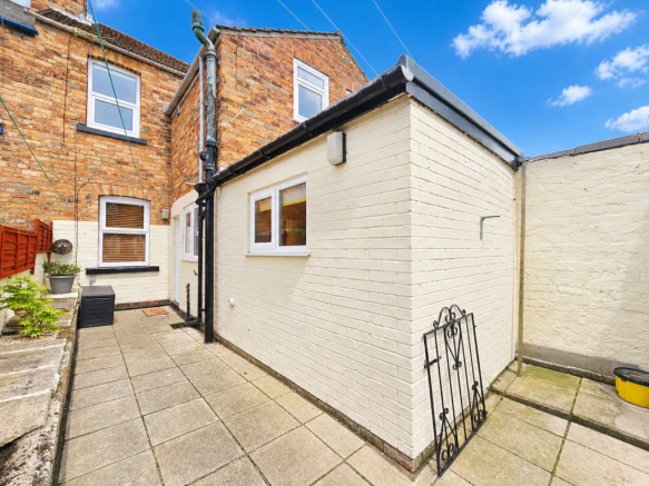 2 bed Terraced for sale Image 12