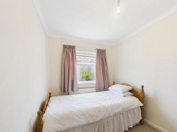 3 bed Semi-Detached Bungalow for sale Image 12
