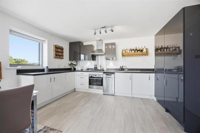 Kitchen/Living Area