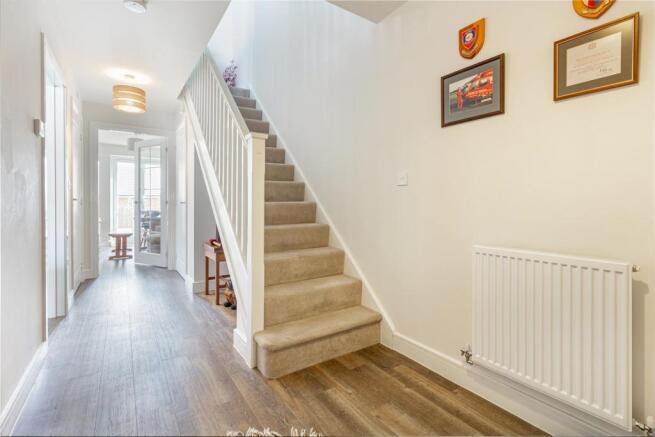 Hallway-1.jpg