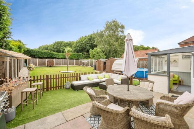 3 bed Semi-Detached Bungalow for sale Image 4
