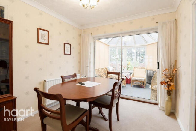Ringwood Drive, Leigh-On-Sea photo 4