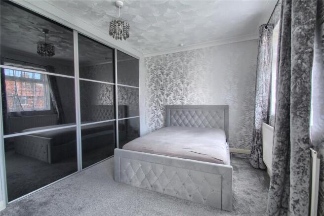3 bed Semi-Detached for sale Image 11