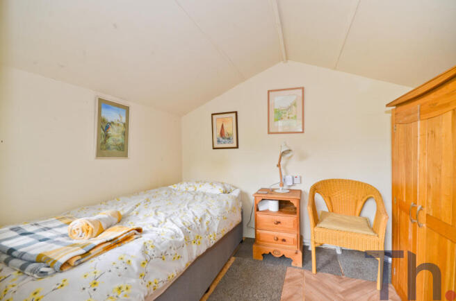 Chalet 2.JPG