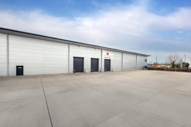 2025 Unit 1 Premier Park 220158.jpg