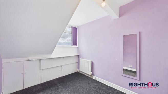 4 bed End of Terrace to rent Image 9