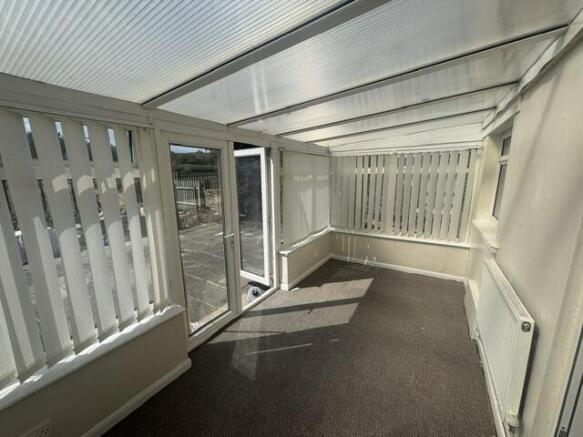 3 bed Terraced to rent Image 8