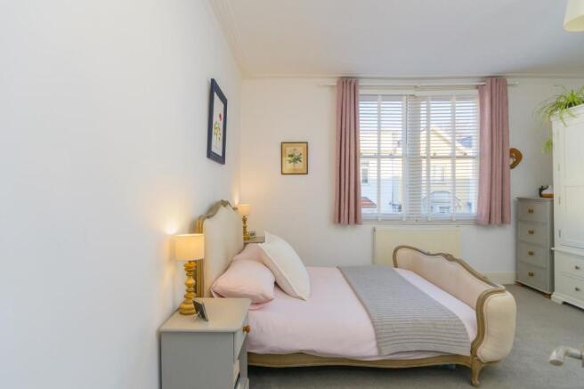 TEERTSELYGRA60 - Bedroom F.jpg