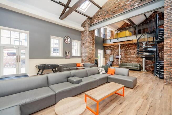 Studio to rent Image 12