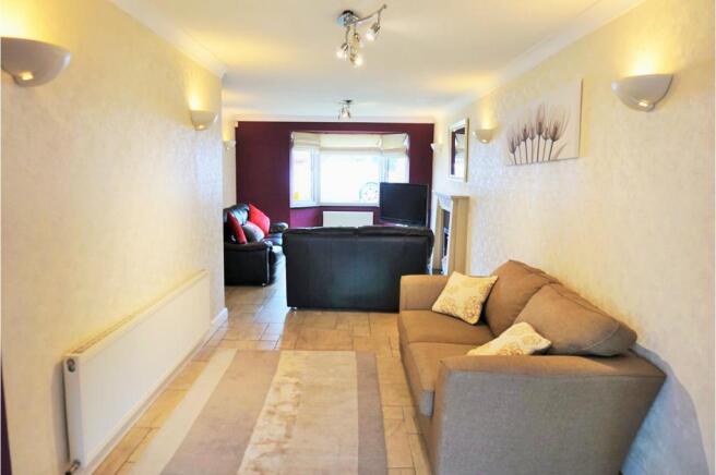 Lounge/Dining Room