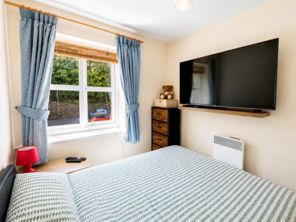 2 bed House for sale Image 8