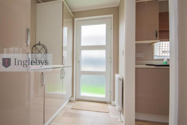 2 bed Park Home for sale Image 11