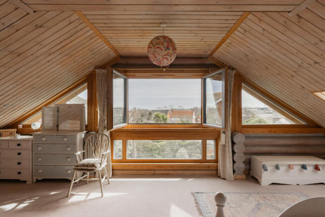 335932 - The Log House, Southwold-10.jpg