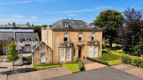 Victoria Park, Ayr, KA7