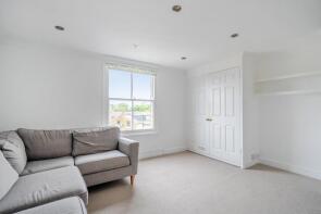 12, 26 44 St James Terrace, Boundaries Road, London SW12 8HJ