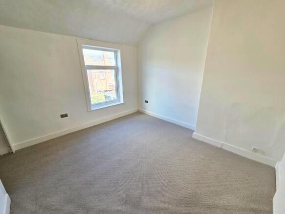 3 bed Terraced for sale Image 7