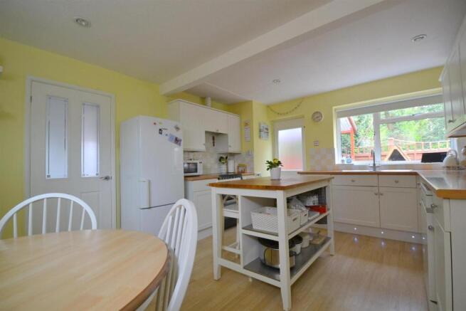 kitchen 3.JPG