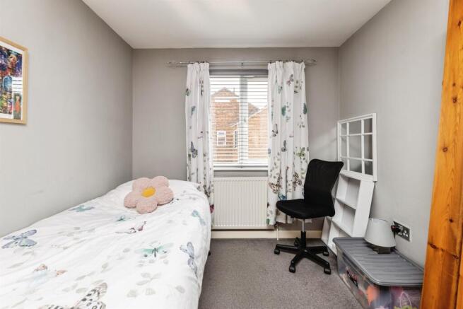 2 bed Flat for sale Image 9