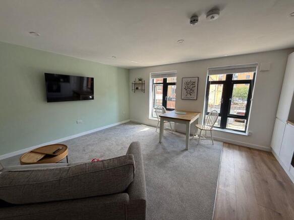 1 bed Apartment to rent Image 7