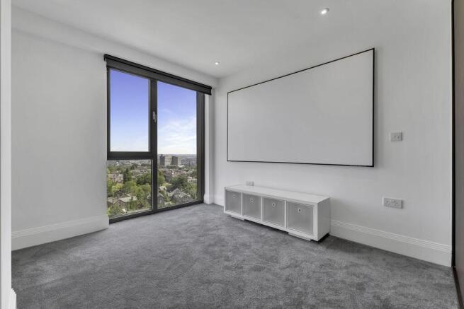 2 bed Apartment to rent Image 8