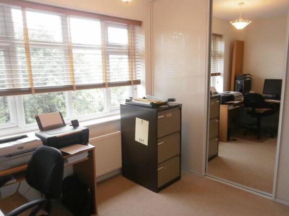 Bedroom 3/ Office