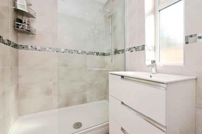 2 bed Semi-Detached Bungalow for sale Image 6