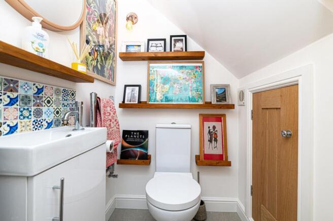Cloakroom/WC