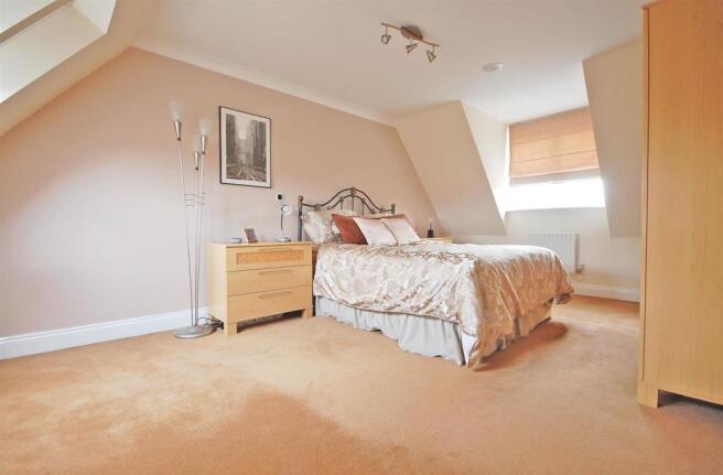 Bed 3.jpg