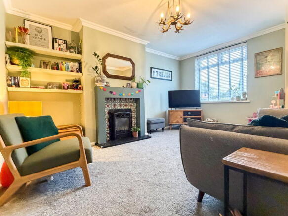 3 bed Semi-Detached for sale Image 4