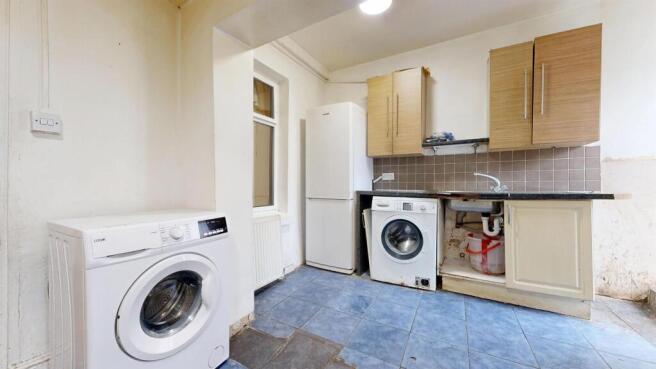 House for Sale at upton park, E13, by Barrain Lond