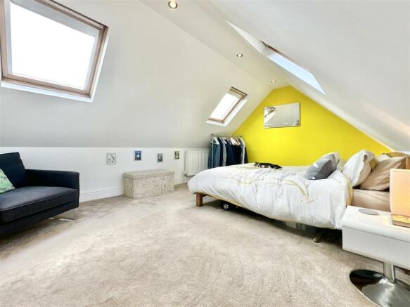 Bedroom 2.jpg