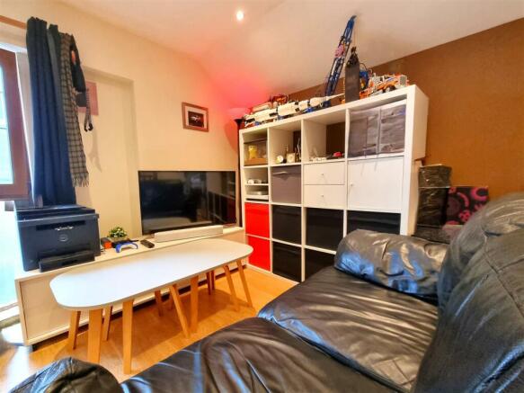 Living Room.jpg
