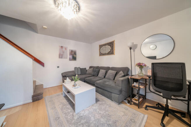 1417351-4-6995cff...