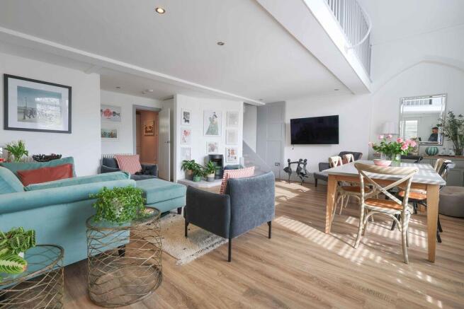 Lounge/Diner