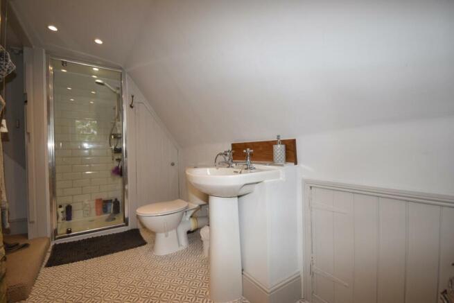 En suite Shower.JPG
