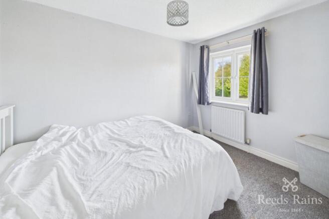 3 bed House for sale Image 9