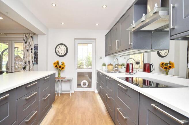 Kitchen/Breakfast Room