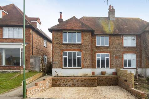 Station Road, Henfield, BN5