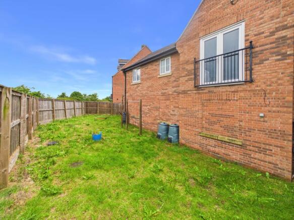 2 bed Flat for sale Image 10