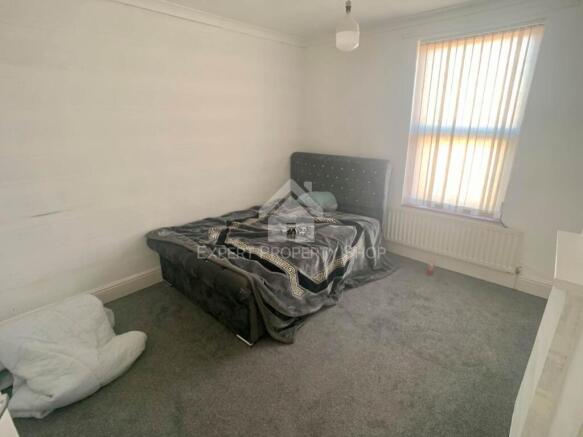 3 bed Terraced for sale Image 11