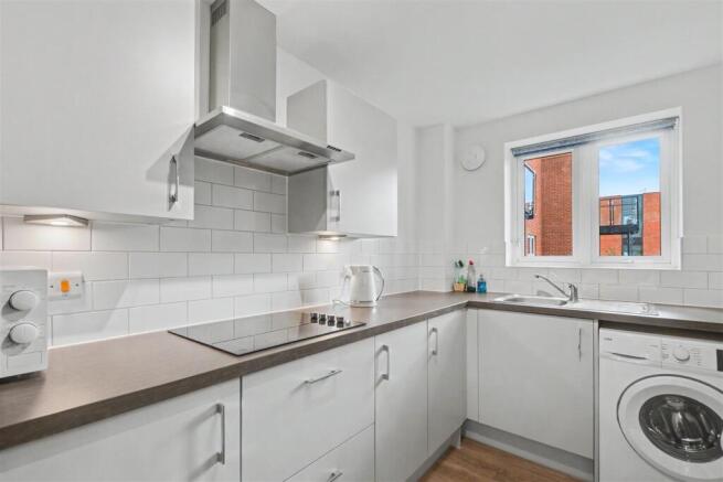 Kitchen_2.jpeg